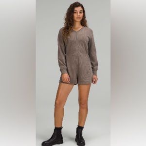 🍋Ribbed Softstreme Long Sleeve Romper NWOT